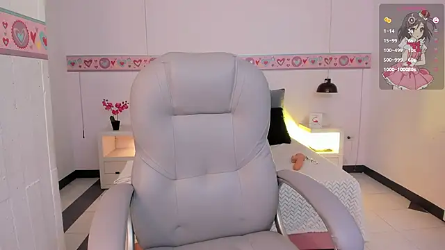 AndreaG  online show from 10/09/25, 03:37