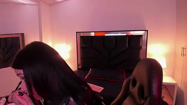 SusanVilla online show from 11/03/25, 06:20