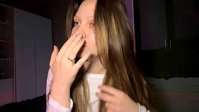 EmiIyKitty online show from 03/01/26, 07:16