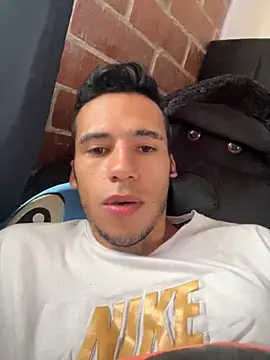 wiland hot23 online show from 10/04/25, 03:43