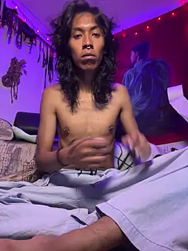 MadamLeRouge online show from 03/17/26, 12:04