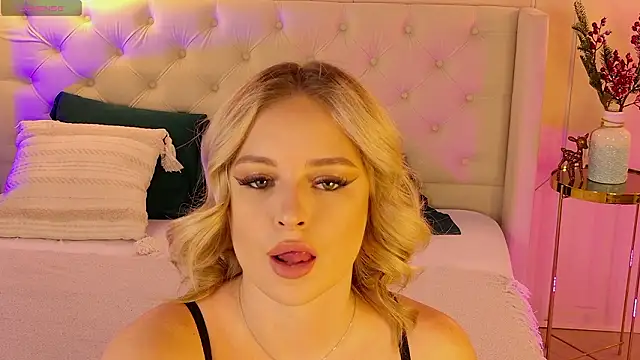 EllyLinn online show from 01/17/26, 05:05