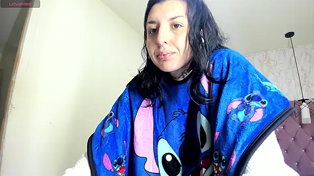 Iris  77 online show from 12/18/25, 12:00