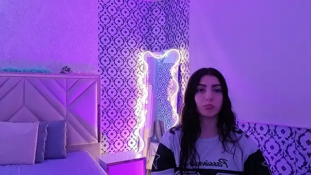 Ixchel tay online show from 02/02/26, 04:00