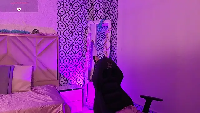 Ixchel tay online show from 03/09/26, 03:43