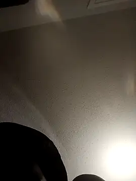 paradisee01 online show from 09/27/25, 03:44