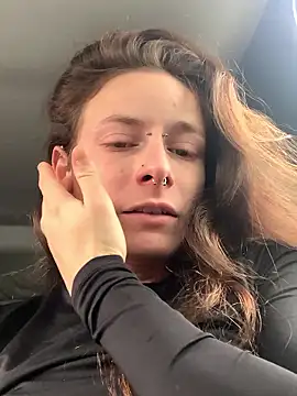 GoldenPussy1329 online show from 01/07/26, 02:19