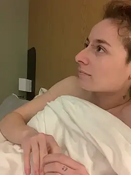 GoldenPussy1329 online show from 02/23/26, 09:12