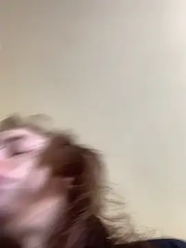 GoldenPussy1329 online show from 03/15/26, 12:00