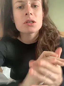 GoldenPussy1329 online show from 03/25/26, 04:57