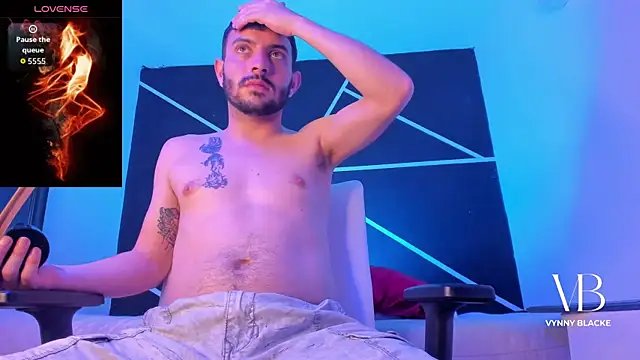 VynnyBlacke  online show from 12/16/25, 08:47