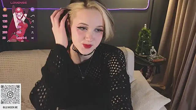 luna son online show from 01/12/26, 09:09