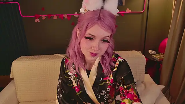 luna son online show from 02/18/26, 09:55