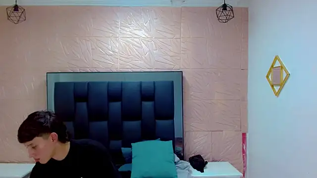 Snapshot of thaigo_twink38 chatting on 02/12/26, 06:19 thaigo twink38 online show from 02/12/26, 06:19