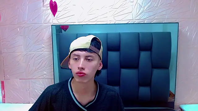 Snapshot of thaigo_twink38 chatting on 02/15/26, 08:46 thaigo twink38 online show from 02/15/26, 08:46