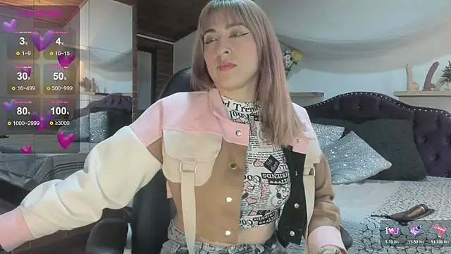 sophialyh 1 online show from 11/10/25, 12:48