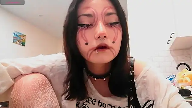 Beeping Creature online show from 10/11/25, 05:00