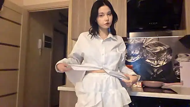 Snapshot of Beeping_Creature chatting on 01/18/26, 01:04 Beeping Creature online show from 01/18/26, 01:04