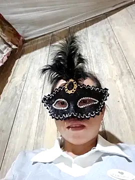 Tuyet xx online show from 10/02/25, 09:44