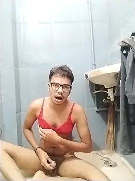 sexybobby13 online show from 10/07/25, 08:44