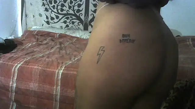 cutiefeet00 online show from 10/10/25, 08:46