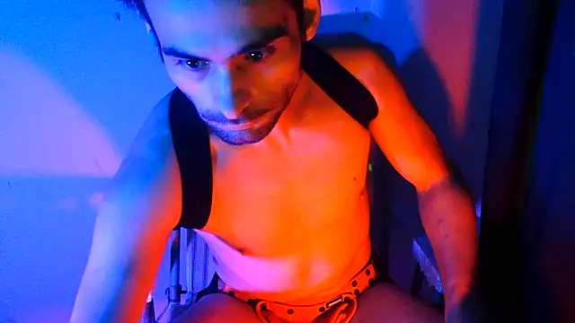 highinhtxx online show from 11/05/25, 10:43