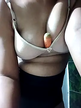 sweetysmita online show from 10/26/25, 08:37