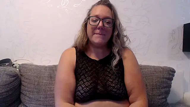 KittyClit online show from 10/02/25, 06:09