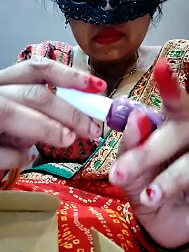 Hot  bhabhi 99 online show from 04/13/26, 03:56