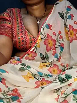 Snapshot of Hot__bhabhi_99 chatting on 06/23/26, 03:48 Hot bhabhi 99 online show from 06/23/26, 03:48
