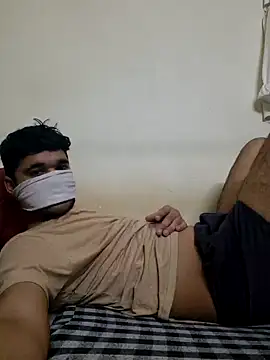Snapshot of abhi05x chatting on 10/27/25, 07:29 abhi05x online show from 10/27/25, 07:29