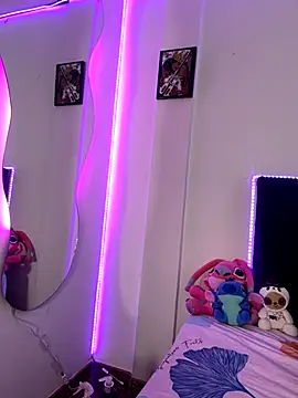 Sussyroxxx online show from 11/28/25, 05:26