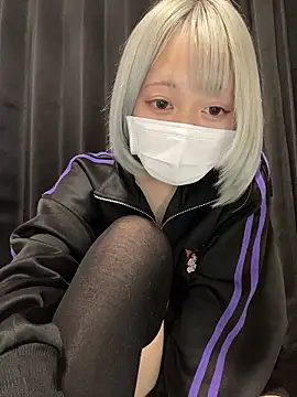 Nyamo-chan online show from 10/09/25, 04:16