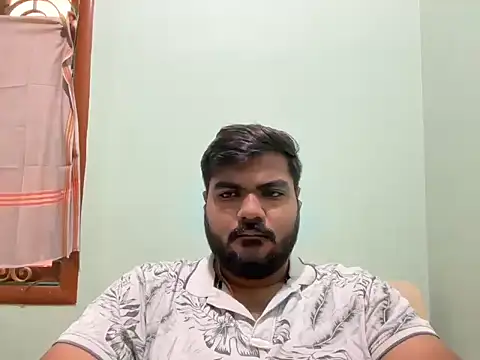 Snapshot of Romeo_Sam2 chatting on 10/18/25, 02:47 Romeo Sam2 online show from 10/18/25, 02:47