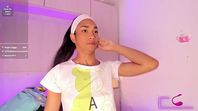 AnahiCollins online show from 11/26/25, 11:33