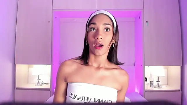 AnahiCollins online show from 05/07/26, 11:59