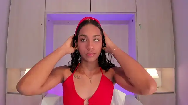 Snapshot of AnahiCollins chatting on 07/16/26, 12:11 AnahiCollins online show from 07/16/26, 12:11