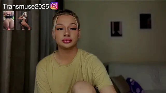 Snapshot of NikandJane chatting on 11/26/25, 07:26 NikandJane online show from 11/26/25, 07:26