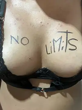 Valentinahot7 online show from 03/01/26, 03:47