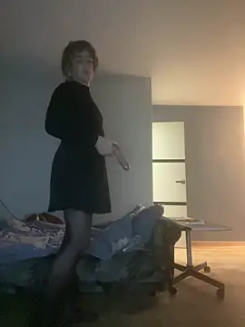 JoniGiuliani online show from 11/01/25, 10:01