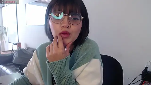 NamiDVelvet online show from 10/03/25, 02:36