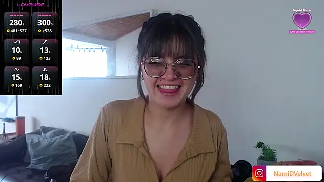 NamiDVelvet online show from 10/22/25, 03:12