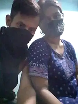 Snapshot of boni09 chatting on 11/07/25, 03:06 boni09 online show from 11/07/25, 03:06