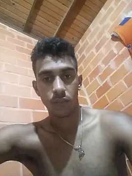 Snapshot of 999extremo123 chatting on 09/30/25, 12:26 999extremo123 online show from 09/30/25, 12:26