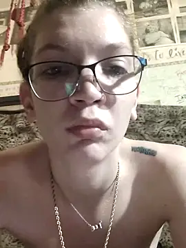 ParejaXXXAr online show from 09/28/25, 06:41