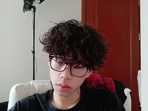 hangzi-0011 online show from 09/30/25, 07:35