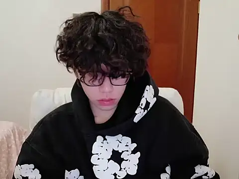 hangzi-0011 online show from 10/31/25, 11:00