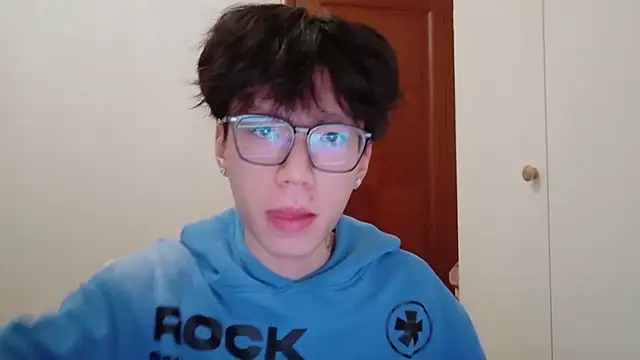 hangzi-0011 online show from 11/24/25, 11:10