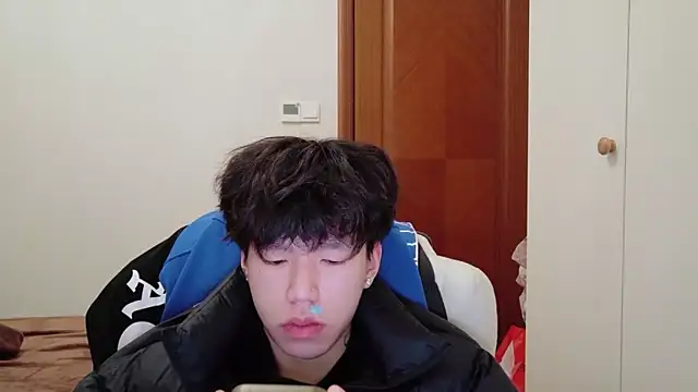 hangzi-0011 online show from 11/30/25, 10:52