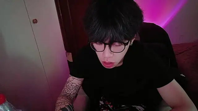 hangzi-0011 online show from 01/17/26, 07:24